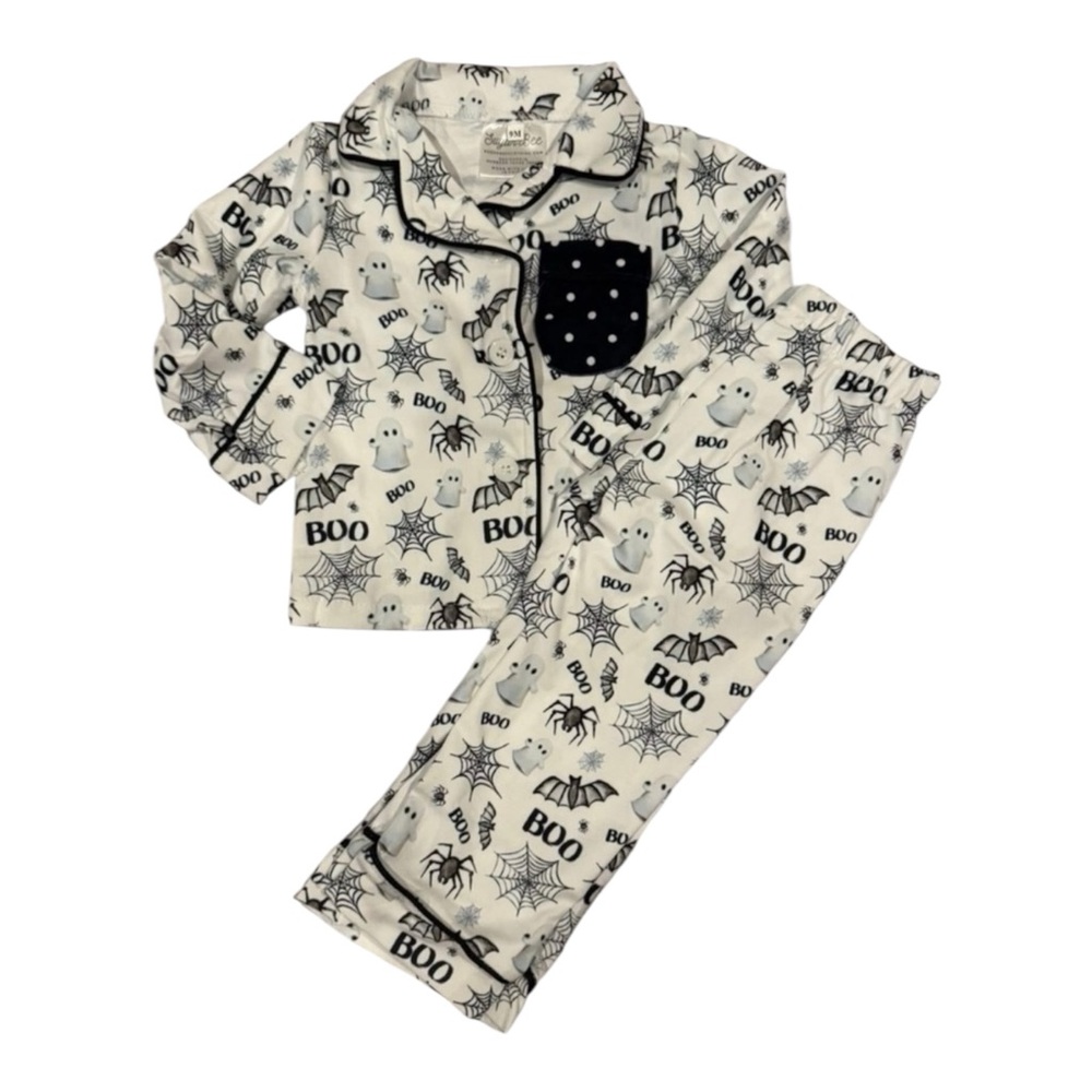 6m Halloween pj set
New in the bag